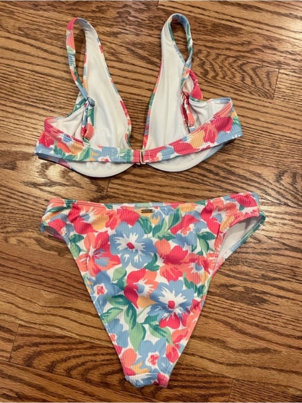 Hollister Floral Ribbed Bikini Set - Red, Blue, Green, Yellow - Picture 4 of 6